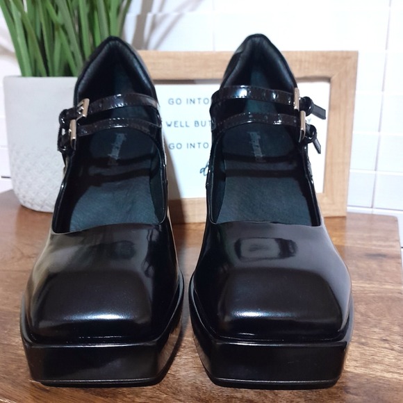 Jeffrey Campbell Corgi Straps Mary Jane Baddie Grunge Goth Chunky Heel Platform - Picture 6 of 12